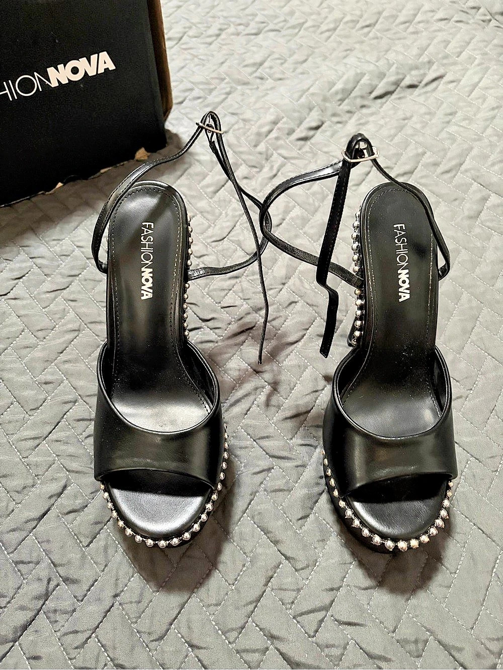 Fashion Nova Soren Black Studded Platform Heels US 6